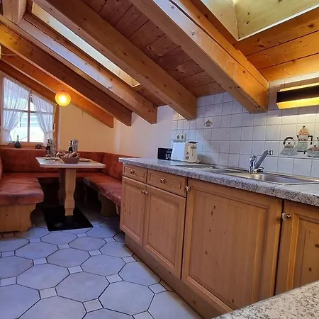 Thomas -703- Апартаменты